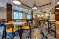 Fairfield Inn & Suites Slippery Rock - 3 estrellas