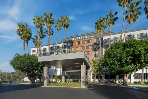 Courtyard Cypress Anaheim/Orange County - Pools