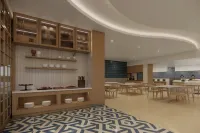 Courtyard by Marriott Manado - Pools