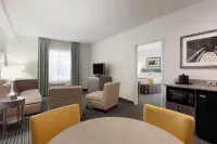 Holiday Inn Express WILLIAMSBURG NORTH by IHG - bar