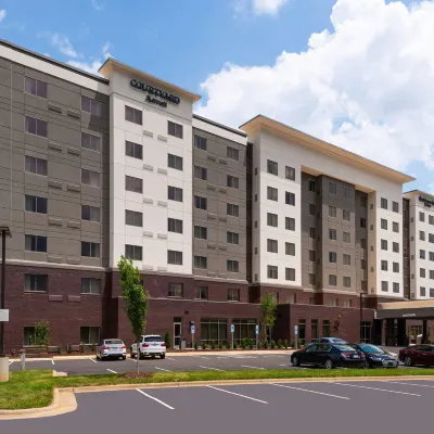 Courtyard Charlotte Northlake Hotels near North Park Mall