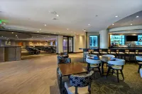 DoubleTree by Hilton Pleasanton at the Club - bar