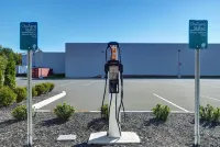 Homewood Suites by Hilton Edison Woodbridge - parking