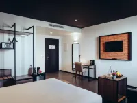 Onomo Hotel Casablanca Sidi Maarouf Hotels near APEBI