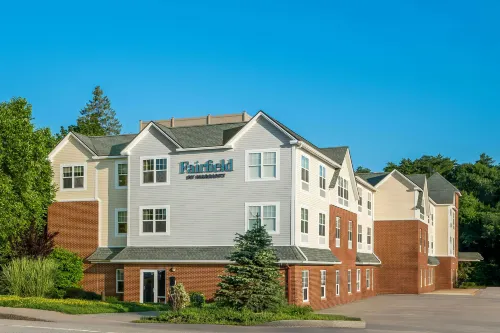Fairfield Inn & Suites Portsmouth Exeter - parking