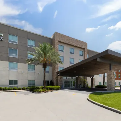 Holiday Inn Express & Suites Chalmette - New Orleans S by IHG Hotels near Turning Basin