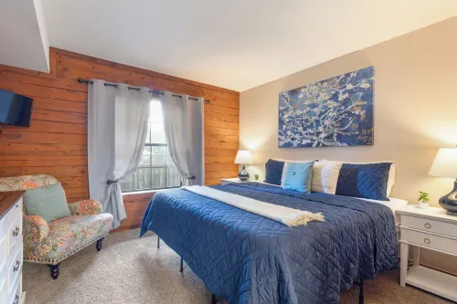 Cozy Ozarks Escape Near Branson ~ Perfect for Couples & Families - Hytter