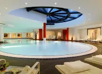 Hotel Waldhuus - Pools