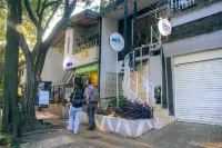 La Familia Hostel - Manila - Hostels