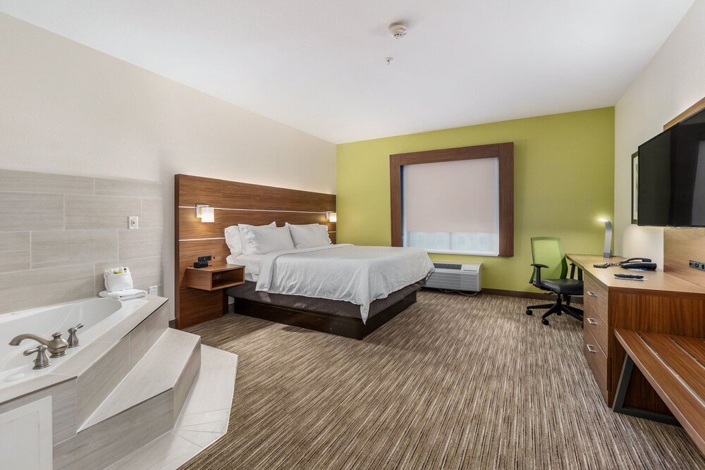 Holiday Inn Express Suites Van Buren-Ft Smith Area, an Ihg Hotel