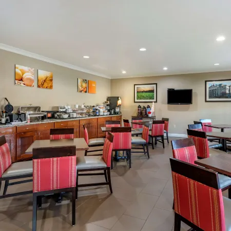 Comfort Inn & Suites