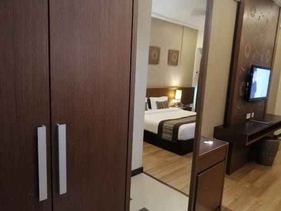 Langkawi Seaview Hotel Room Reviews Photos Langkawi 2021 Deals Price Trip Com
