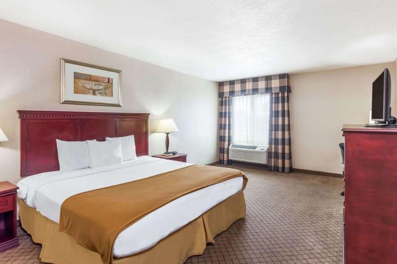 Holiday Inn Express Anaheim West, an Ihg Hotel