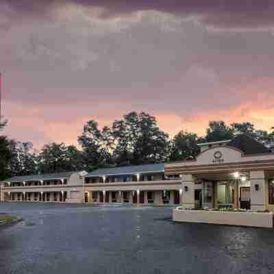 Red Roof Inn Freehold Hotel Exterior