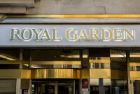 Royal Garden Champs-Élysées Hotel in zona Alexander Nevsky Cathedral
