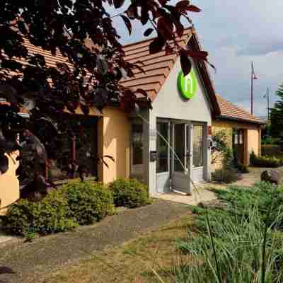 Campanile Moulins - Avermes Hotel Exterior