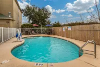 Comfort Suites Niceville Near Eglin Air Force Base - Swimmingpools