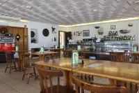 Aeromar Beach Hotel - موقف سيارات