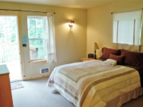 Glacier Springs Cabin 2Bedrooms, 2 Baths - Hot Tub & Pet Friendly! Hoteles en Deming