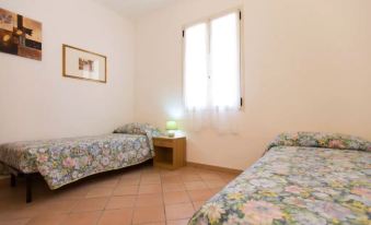 Alghero, Villa Mimosa with Garden for 67 People