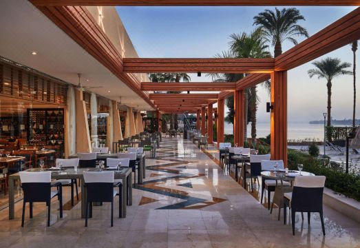 스타이겐베르거 리조트 아치