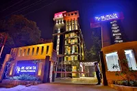 Regenta Central the Crystal Kanpur, Hotels in Kanpur