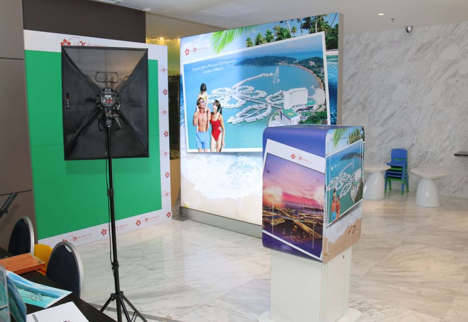 2. 렉시스 히비스커..