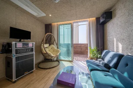SASANG HOUND HOTEL
