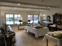 Landhotel Franck Garni Hotels in Adendorf