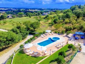 Villa di lusso con vista lago e piscina