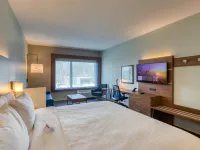 Holiday Inn Express & Suites CHARLOTTE - SOUTH END by IHG Hotels near Revolution Park