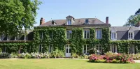 Château d'Harcelaines Hotels in Maisnières