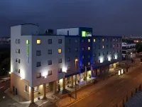 Holiday Inn Express LONDON - PARK ROYAL by IHG Hotels in Ealing