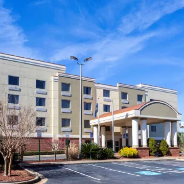 Comfort Suites Forsyth near I-75