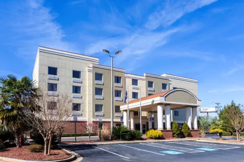 Comfort Suites Forsyth near I-75 Hotels in Forsyth