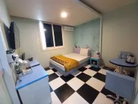 Gyeongsan Hotels near Hayang Station