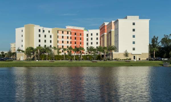 Home2 Suites by Hilton Cape Canaveral Cruise Port