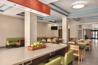 Country Inn & Suites by Radisson, Tampa Airport East-RJ Stadium