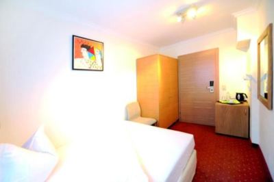 Single Room König Photo