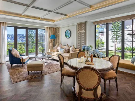 Mercure Dalat Resort Отели рядом с достопримечательностью «Озеро Сюан Хуан»