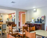 Quality Inn & Suites - Frühstück
