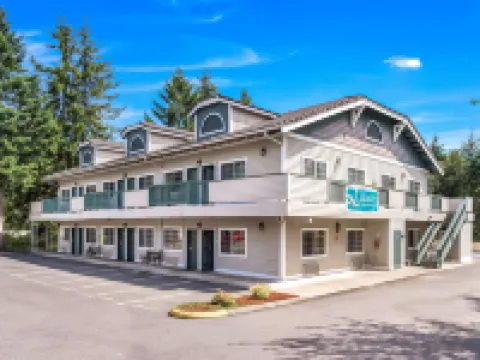 Quality Inn & Suites Bainbridge Island Hotels in Kitsap County
