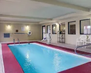 Columbia Inn & Suites Hotels in Columbia