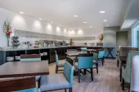 Clarion Inn & Suites Atlanta Downtown - Desayuno