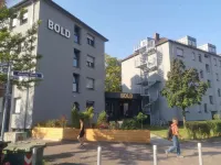 Bold Hotel Frankfurt Messe Hôtels à proximité de : Centre nautique Rebstockbad