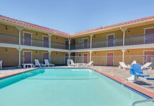 데이즈 인 바이 윈덤 새너제이 컨벤션 센터 외관