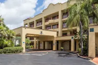 Boca Suites Deerfield Beach, SureStay Collection by BW
