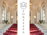 Hotel la Fortezza Hotels near Perseus Statue