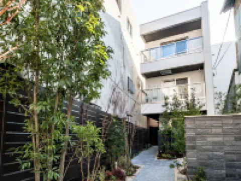 Grand Base Mojiko Ekimae Hotels near Kanmon Bridge