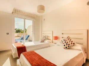 Cortijo Del Mar Resort